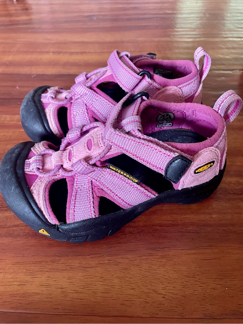 KEEN Newport H2' Pink Waterproof Sport Sandal Size 9 toddler